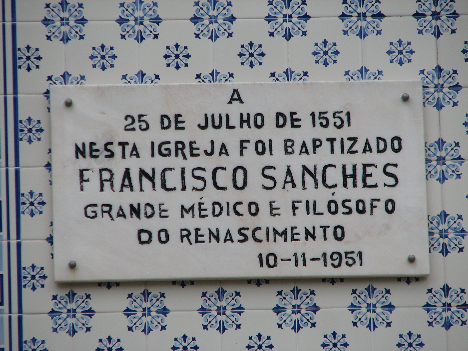 Francisco Sanches' memorial tablet, Braga, Portugal - 03.JPG